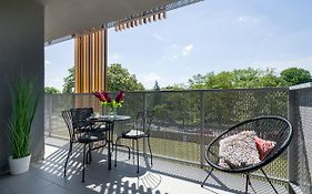 Golden Star Apartment